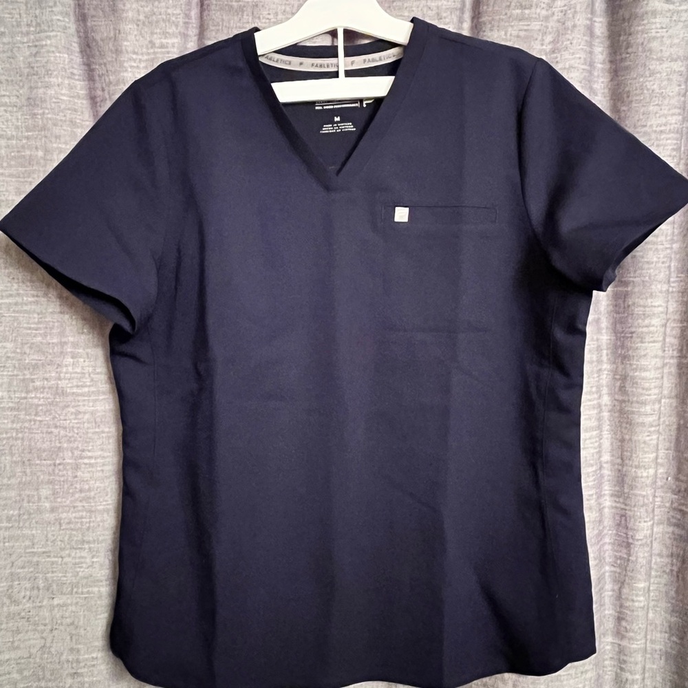 Fabletics V-Neck Scrub Top